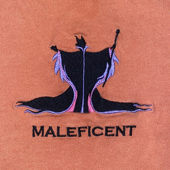 Disney Maleficent crop loose fit shirt - Picture 2 of 4